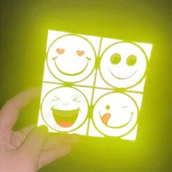 Autocollants Réfléchissants Mignon Souriant Pour Vélo Enfant 10 Autocollants Réfléchissants Mignon Souriant Pour Vélo Enfant -Point Soldes autocollants reflechissants mignon pour velo enfant 1 3