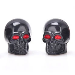 Bouchons Tête De Mort Noir Pour Valve Schrader Sur Roue De Vélo -Point Soldes bouchons tete de mort noir pour valve schrader sur roue de velo 2