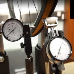 Super B Dévoileur De Roue Professionnel Super-B TB-PF36 -Point Soldes devoileur de roue professionnel super b tb pf36 3