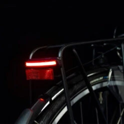 Eclairage Arrière Vélo Avec Catadioptre PIMENTO LARGE - Spanninga -Point Soldes eclairage arriere velo avec catadioptre pimento large spanninga 3