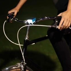 Eclairage Avant Et Arrière Solaire Pour Vélo LITTA 2 -Point Soldes eclairage avant et arriere solaire pour velo litta 2 1 2