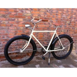 Feu Avant Dynamo Vintage Sur Fourche De Vélo -Point Soldes feu avant dynamo vintage sur fourche de velo 3