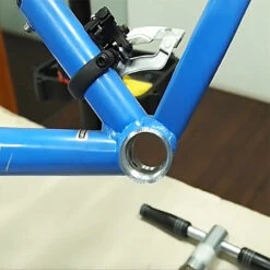 Fraise Et Tarauds Pour Boitier De Pédalier Vélo Super B -Point Soldes fraise et tarauds pour boitier de pedalier velo super b 2