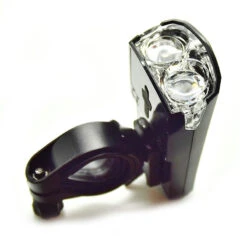 Kit éclairage Vélo Avant/arrière Rechargeable Sur Port USB -Point Soldes kit eclairage velo avant arriere rechargeable sur port usb 3