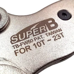 Super B Outil Pour Une Bonne Prise En Main Des Cassettes De Vélo -Point Soldes outil pour une bonne prise en main des cassettes de velo 2