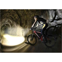 Phare De Vélo Avant 6000 Lumens Sur Guidon -Point Soldes phare de velo avant 6000 lumens sur guidon 1