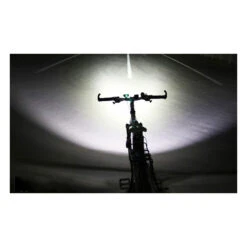 Phare De Vélo Avant 6000 Lumens Sur Guidon -Point Soldes phare de velo avant 6000 lumens sur guidon 2