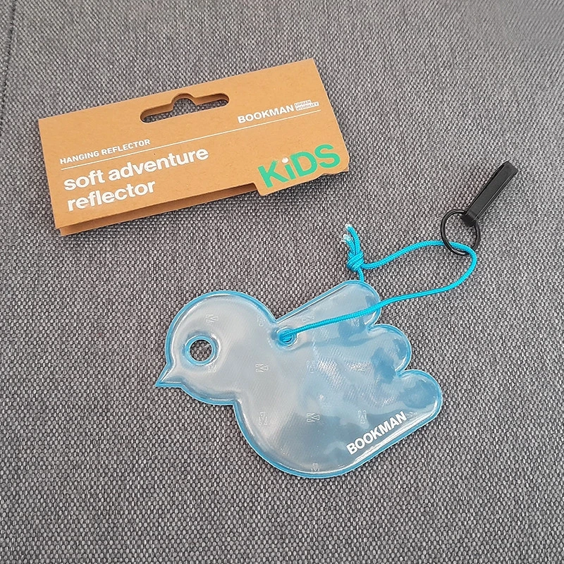 Réflecteur Enfant à Accrocher Bookman Sur Vêtement Ou Casque Vélo 5 Réflecteur Enfant à Accrocher Bookman Sur Vêtement Ou Casque Vélo – Image 3