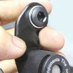 Vis Longue Pour Dérailleur Arrière Shimano TZ 9 Vis Longue Pour Dérailleur Arrière Shimano TZ -Point Soldes vis longue pour derailleur arriere shimano tz 3